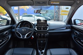 2020款丰田YARiS