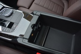 2020款宝马325Li
