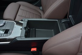 2020款宝马325Li