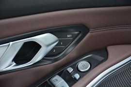 2020款宝马325Li