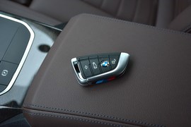 2020款宝马325Li