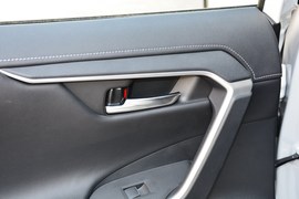 2020款丰田RAV4荣放