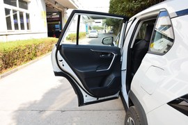 2020款丰田RAV4荣放