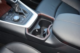 2020款丰田RAV4荣放
