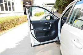 2020款丰田RAV4荣放