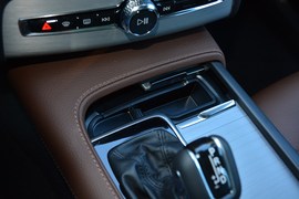 2020款沃尔沃XC90