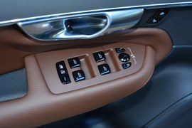 2020款沃尔沃XC90