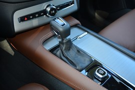 2020款沃尔沃XC90