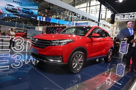   东风风光E3 EVR 广州车展实拍