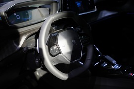 标致全新2008