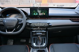2020款新宝骏RS-3