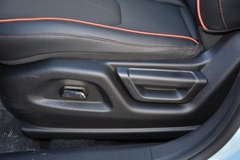 2020款新宝骏RS-3