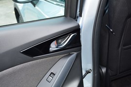 2020款马自达CX-4