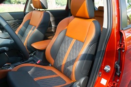 2020款三菱新劲炫