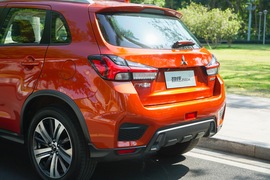 2020款三菱新劲炫