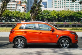 2020款三菱新劲炫