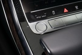 2019款奥迪Q8