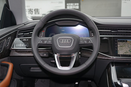 2019款奥迪Q8