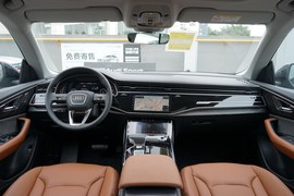2019款奥迪Q8