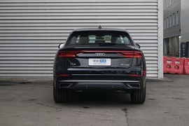 2019款奥迪Q8