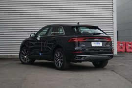 2019款奥迪Q8