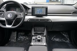 2019款比亚迪全新秦EV