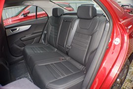 2019款比亚迪全新秦EV