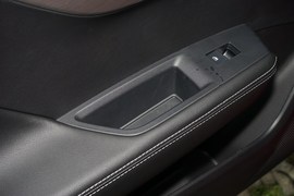 2019款比亚迪全新秦EV