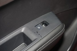 2019款比亚迪全新秦EV