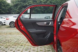 2019款比亚迪全新秦EV