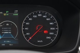 2019款比亚迪全新秦EV