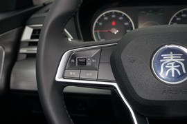 2019款比亚迪全新秦EV