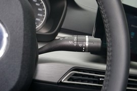 2019款比亚迪全新秦EV