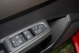 2019款比亚迪全新秦EV