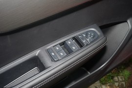 2019款比亚迪全新秦EV