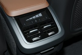 2020款沃尔沃XC90