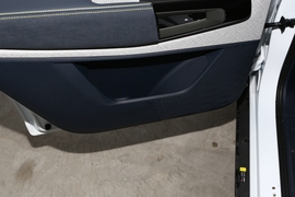 2019款新宝骏RM-5