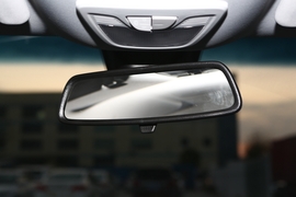 2019款新宝骏RM-5