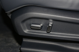 2019款新宝骏RM-5