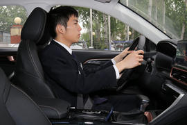 2019款新宝骏RS-5