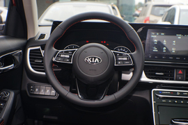 2020款起亚KX3傲跑