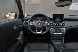 2019款奔驰GLA200