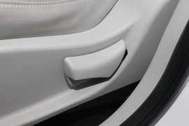 2019款东风风行景逸S50