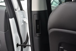 2019款路虎发现神行