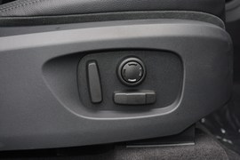 2019款路虎发现神行