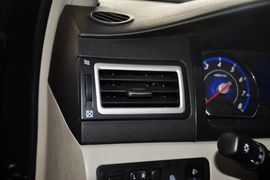 2014款吉利英伦SC7