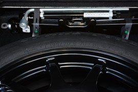 2020款路虎揽胜运动