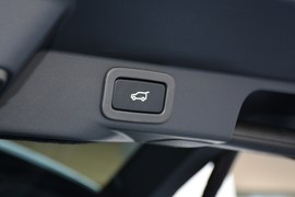 2020款路虎揽胜运动