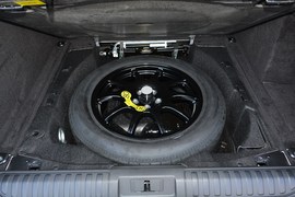 2020款路虎揽胜运动