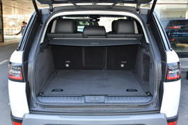 2020款路虎揽胜运动